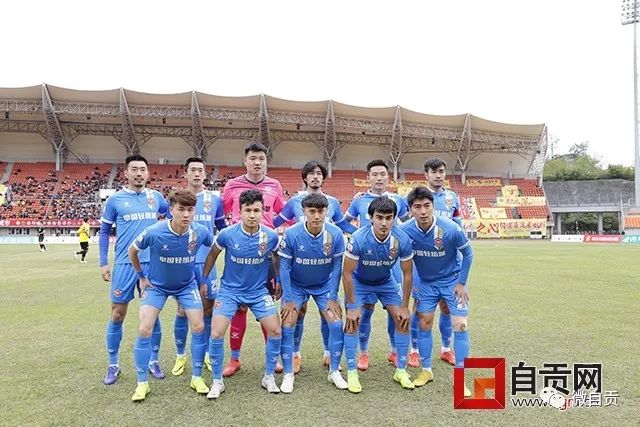 中国女篮半场领先韩国，张子宇表现出色